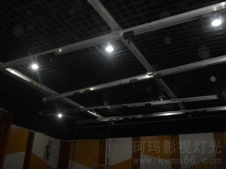 涪陵電視臺(tái)演播室施工前圖